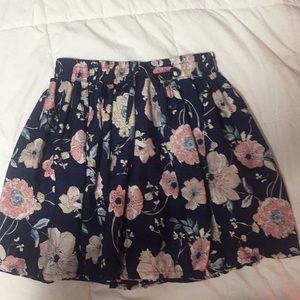 A skirt/shorts